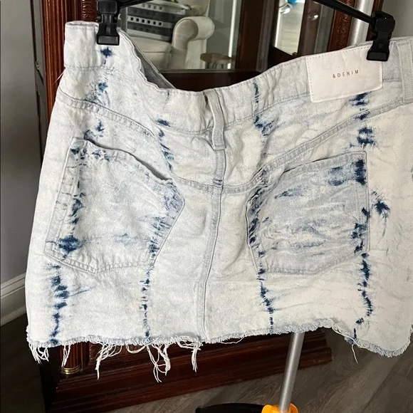 Tie-Dye Denim Mini Skirt - Picture 5 of 5